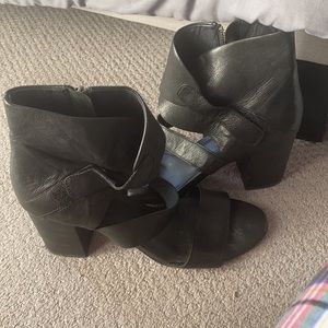 Eileen Fisher Heels